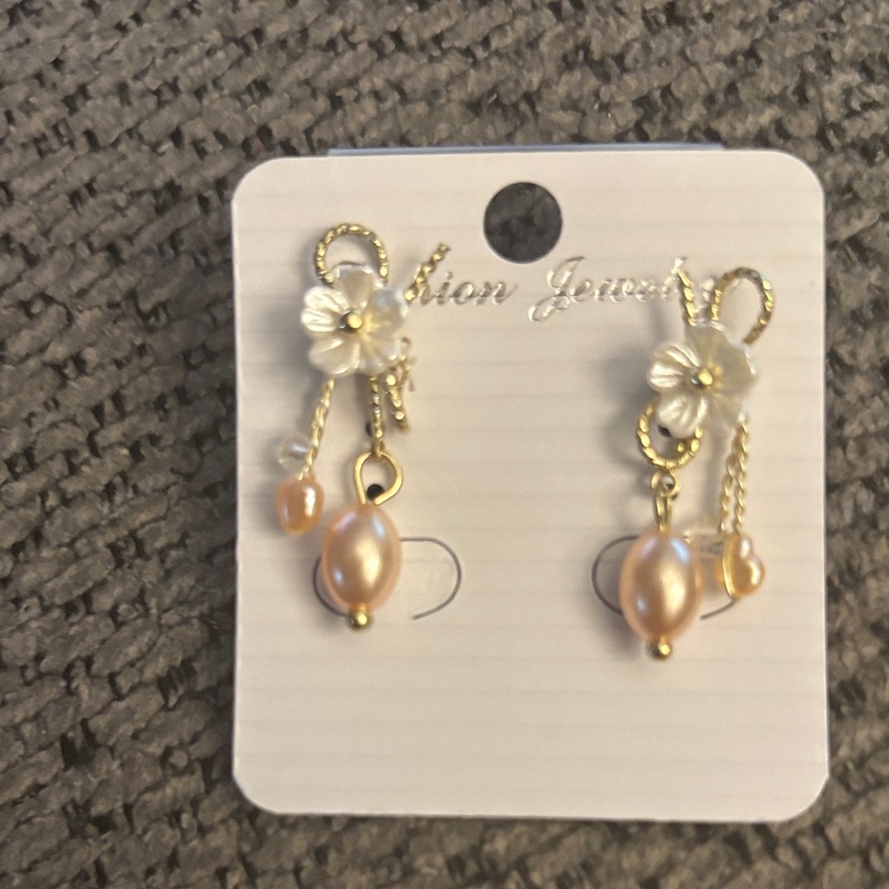 Fashion Jewelry Gold Floral Pearl Drop Earrings - Pink